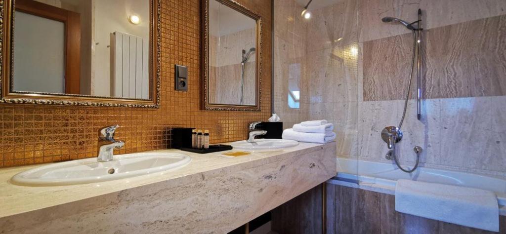 Boutique Hotel Slavia Кошице Экстерьер фото