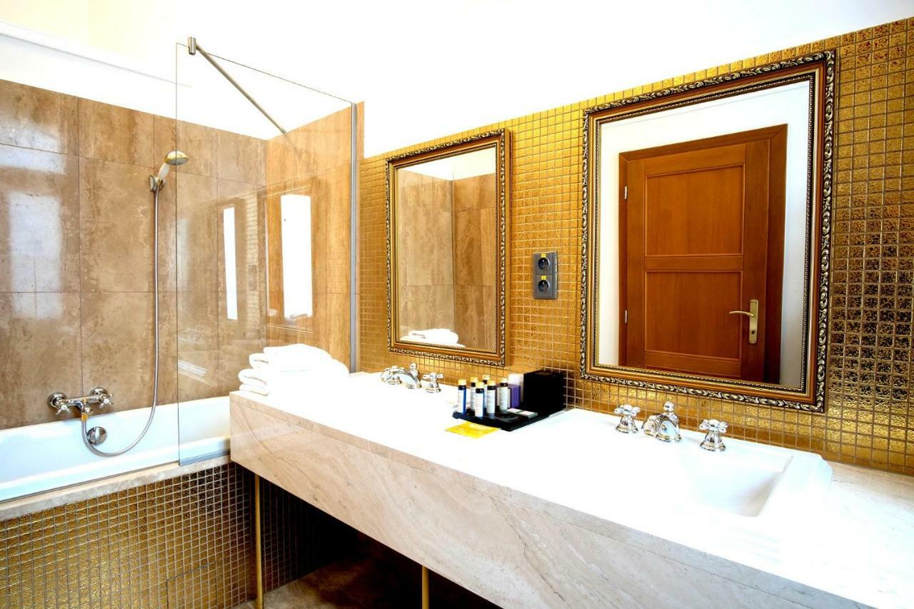 Boutique Hotel Slavia Кошице Экстерьер фото